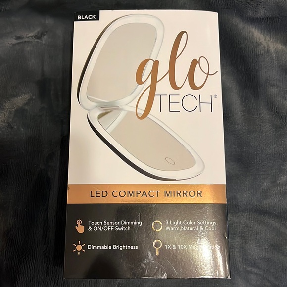 Black Glo Tech Led Compact Mirror - Picture 1 of 3